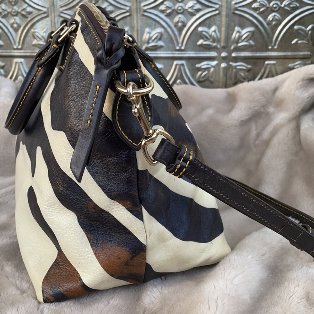 Dooney & Burke Vintage Shoulder Bag 💼 - Picture 4 of 6
